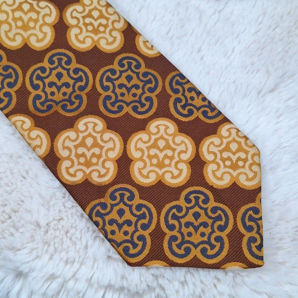 Pulitzer Vintage Brown Gold Medallion Polyester Tie Necktie Mens 70s 60s Wide